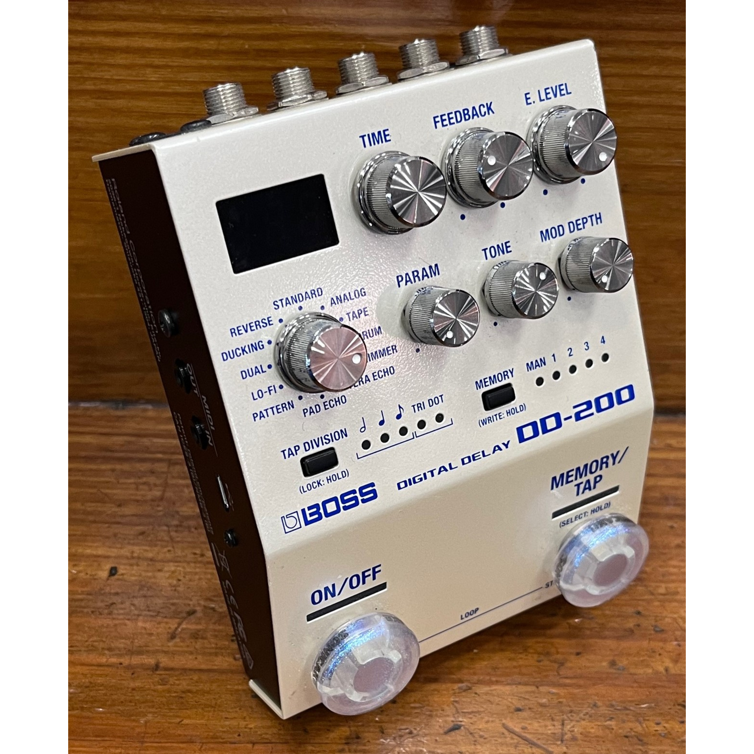 SECONDHAND Boss DD-200 Digital Delay - GigGear