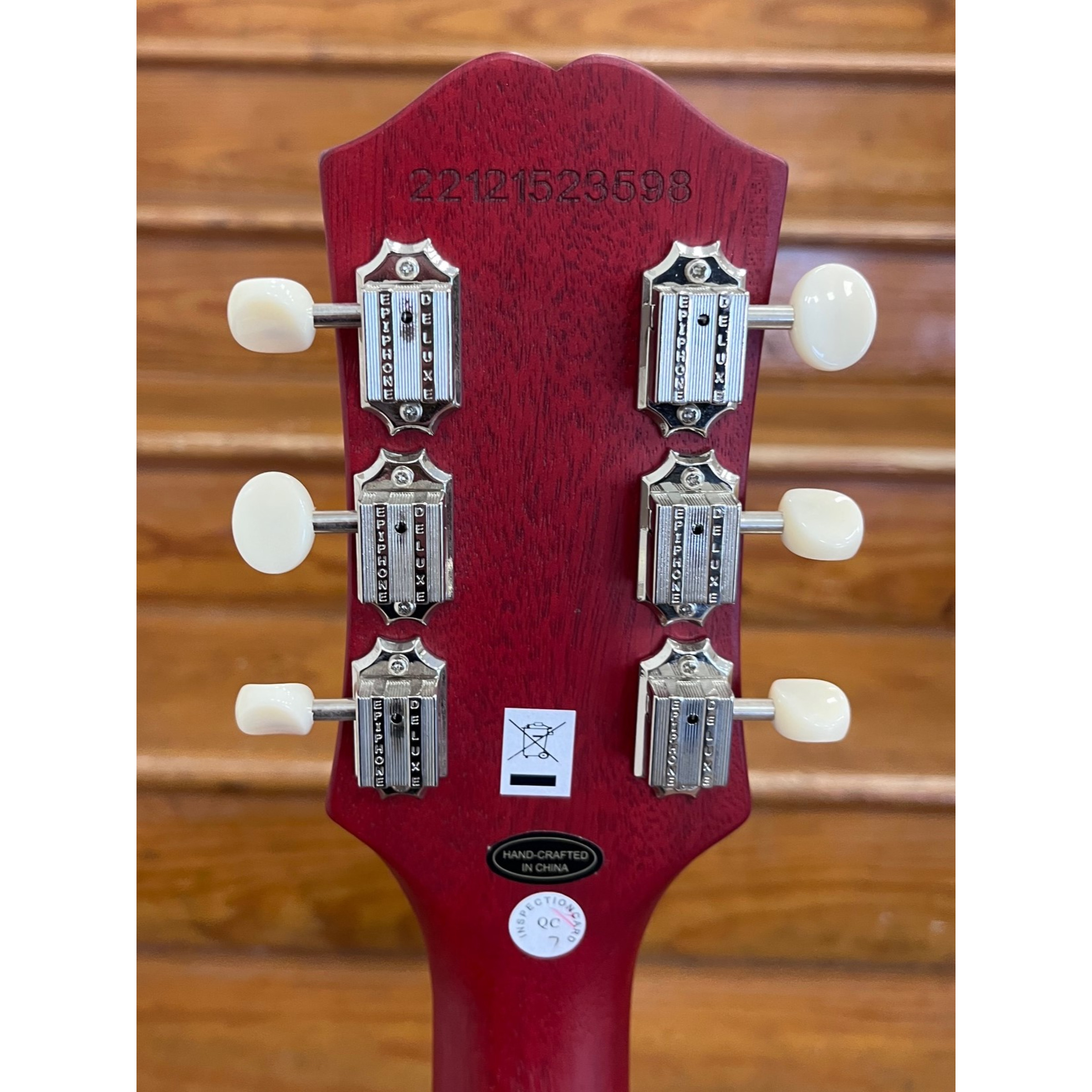 SECONDHAND Epiphone SG Classic Worn P-90 Cherry - GigGear SECONDHAND Epiphone SG Classic Worn P-90 Cherry - GigGear