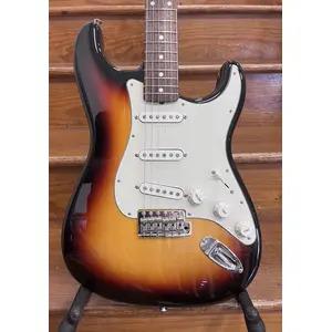 SECONDHAND Fender Made in Japan '60s Stratocaster (2022) inc Hard Case - Sunburst