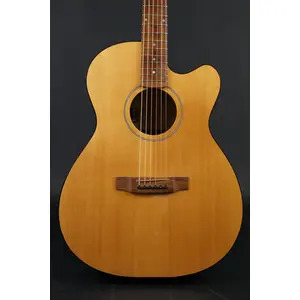 SECONDHAND Moon Guitars 0001C Electro Acoustic Guitar (Made in Scotland) inc. Hard Case
