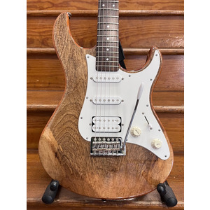 SECONDHAND Yamaha Pacifica 012 Exotic Wood