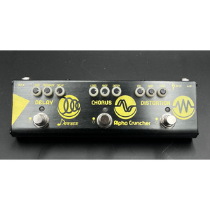 SECONDHAND Donner Alpha Cruncher Distortion, Delay & Chorus Pedal