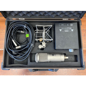 SECONDHAND SE Electronics Z-5600 Valve Studio Microphone inc Case & Accessories