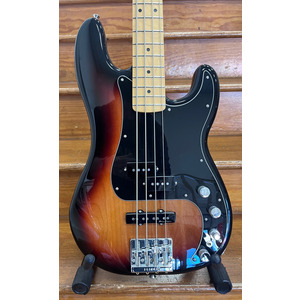 SECONDHAND Fender Deluxe Precision Bass - 3 Tone Sunburst
