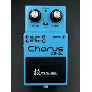SECONDHAND Boss CE-2W Chorus Pedal Waza Craft (Made in Japan)