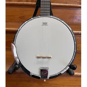SECONDHAND Ozark 2104G 5 String Banjo inc. Gig Bag
