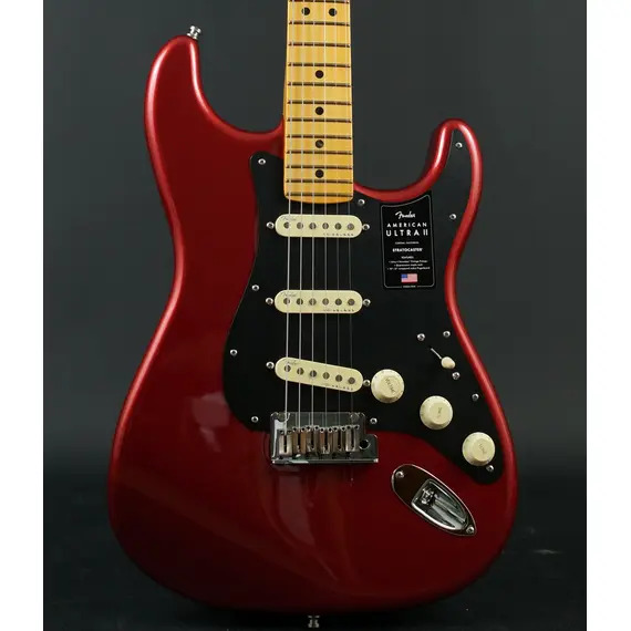 B-STOCK Fender American Ultra II Stratocaster - Sinister Red / Maple