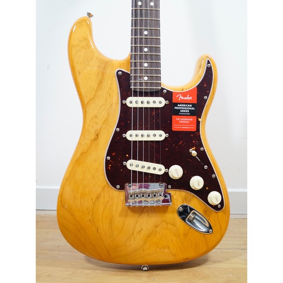 Fender Limited Edition American Pro Light Ash Strat - Aged Natural