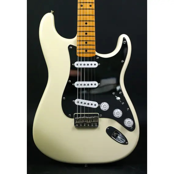 SECONDHAND Fender Nile Rogers Hitmaker Stratocaster inc Hardcase - Olympic White