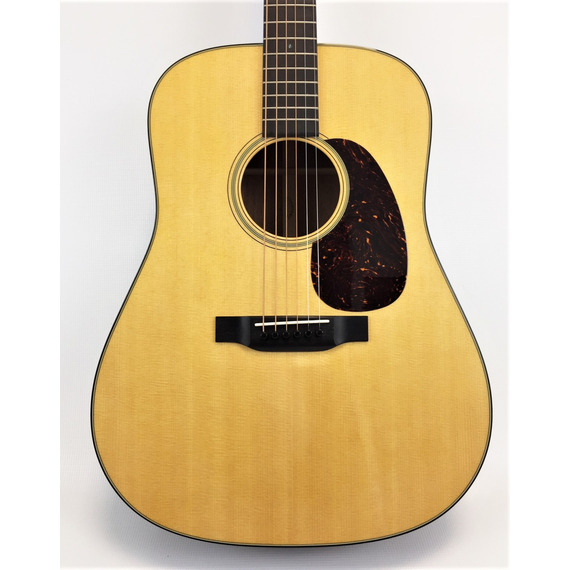 Martin D18 Standard Series Acoustic Guitar GigGear