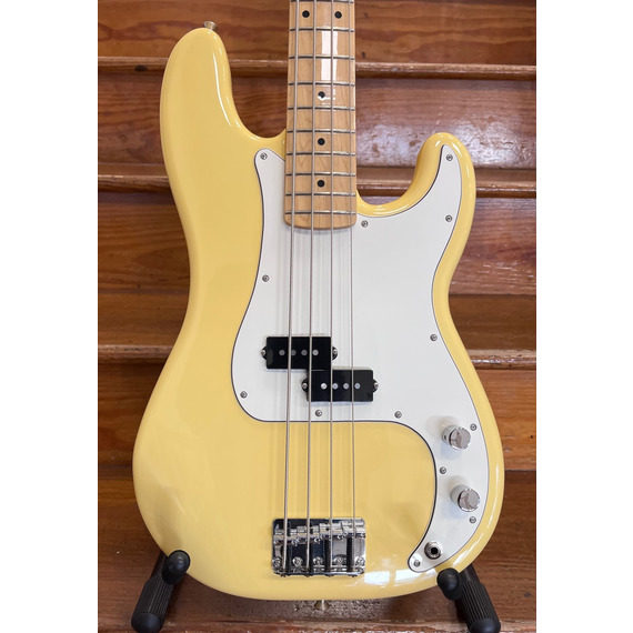 SECONDHAND Fender Player Series Precision Bass - Buttercream