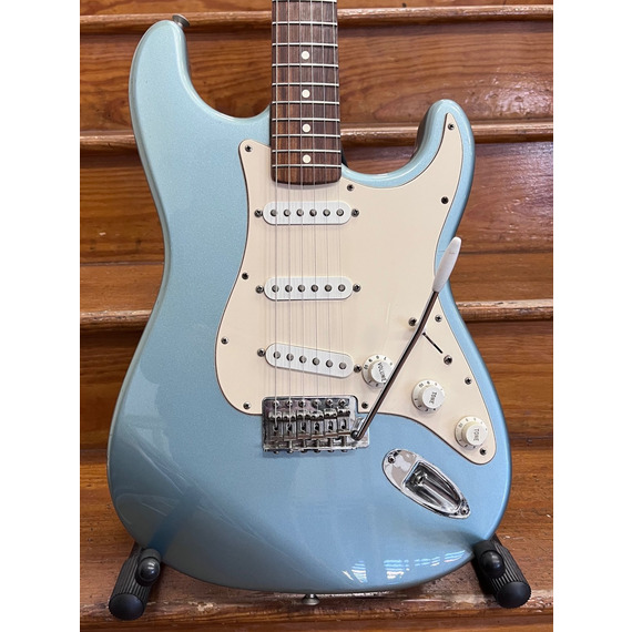 SECONDHAND Fender 2003 Standard Strat Blue - Agave RW