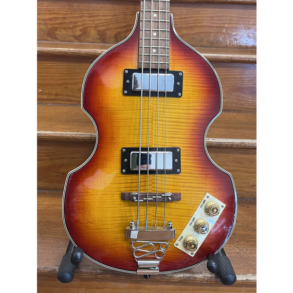 SECONDHAND Epiphone Viola Bass inc Gig Bag - Sunburst