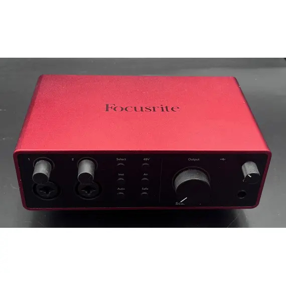 SECONDHAND Focusrite Scarlett 4i4 Recording Interface inc. Box, Manual, PSU, USB