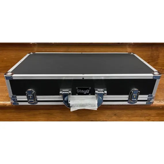 SECONDHAND Stagg UPC Pedalboard + Case 