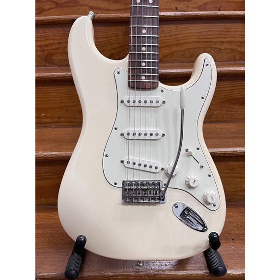 SECONDHAND Fender Standard Stratocaster, Olympic White, RW fretboard