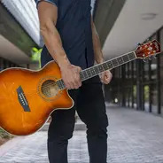 Washburn Festival EA15 Mini Jumbo Electro Acoustic Guitar