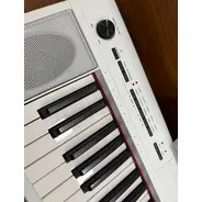 SECONDHAND Yamaha Piagerro Keyboard 61 Key - White inc. Gig Bag