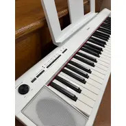 SECONDHAND Yamaha Piagerro Keyboard 61 Key - White inc. Gig Bag
