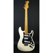 SECONDHAND Fender Nile Rogers Hitmaker Stratocaster inc Hardcase - Olympic White