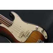 SECONDHAND Fender 1979 Fretless Precision Bass inc Hard Case - Sunburst