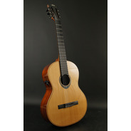 Lag BlueWave 2 CBW2E Classical Smart Guitar