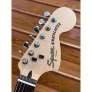 SECONDHAND 2007 Squier Deluxe Hot Rails Stratocaster - White