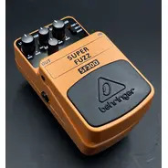 SECONDHAND Behringer SF300 - Super Fuzz Pedal