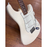 SECONDHAND Fender Standard Stratocaster, Olympic White, RW fretboard