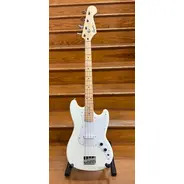 SECONDHAND Squier Sonic Bronco Bass - White