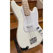 SECONDHAND Squier Sonic Bronco Bass - White
