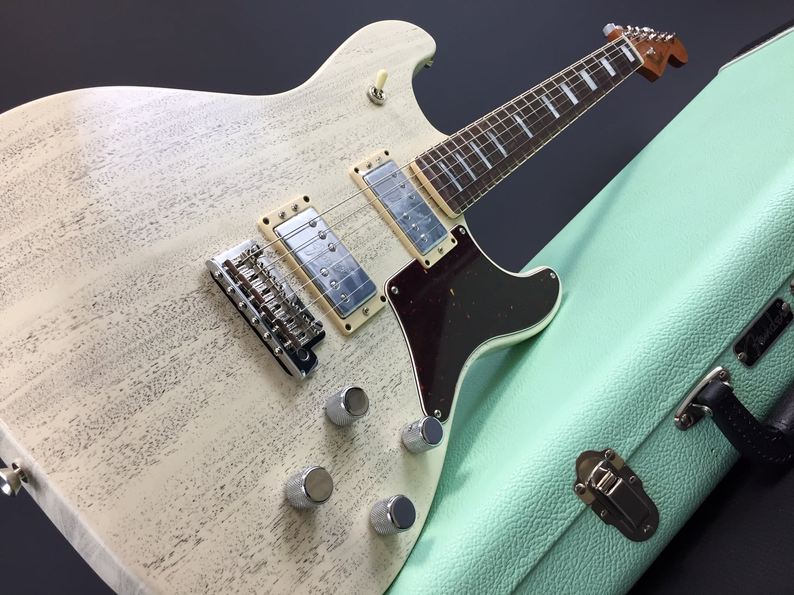 Fender Uptown Strat (Parallel Universe II) White - GigGear