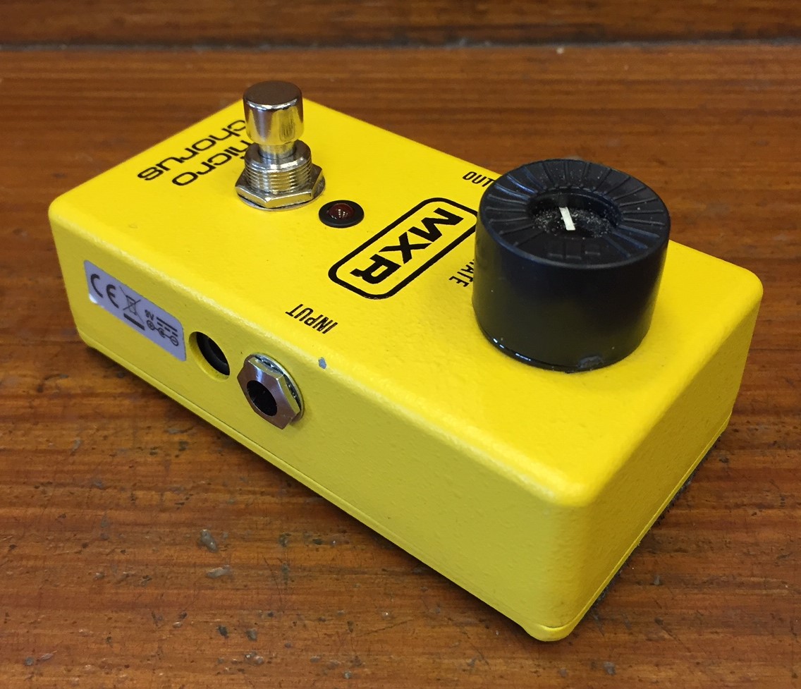 hide【JUNK】MXR micro chorus/BOSS TR-2 MXR Micro Chorus vs. Boss CE-2 (Vintage) - YouTube