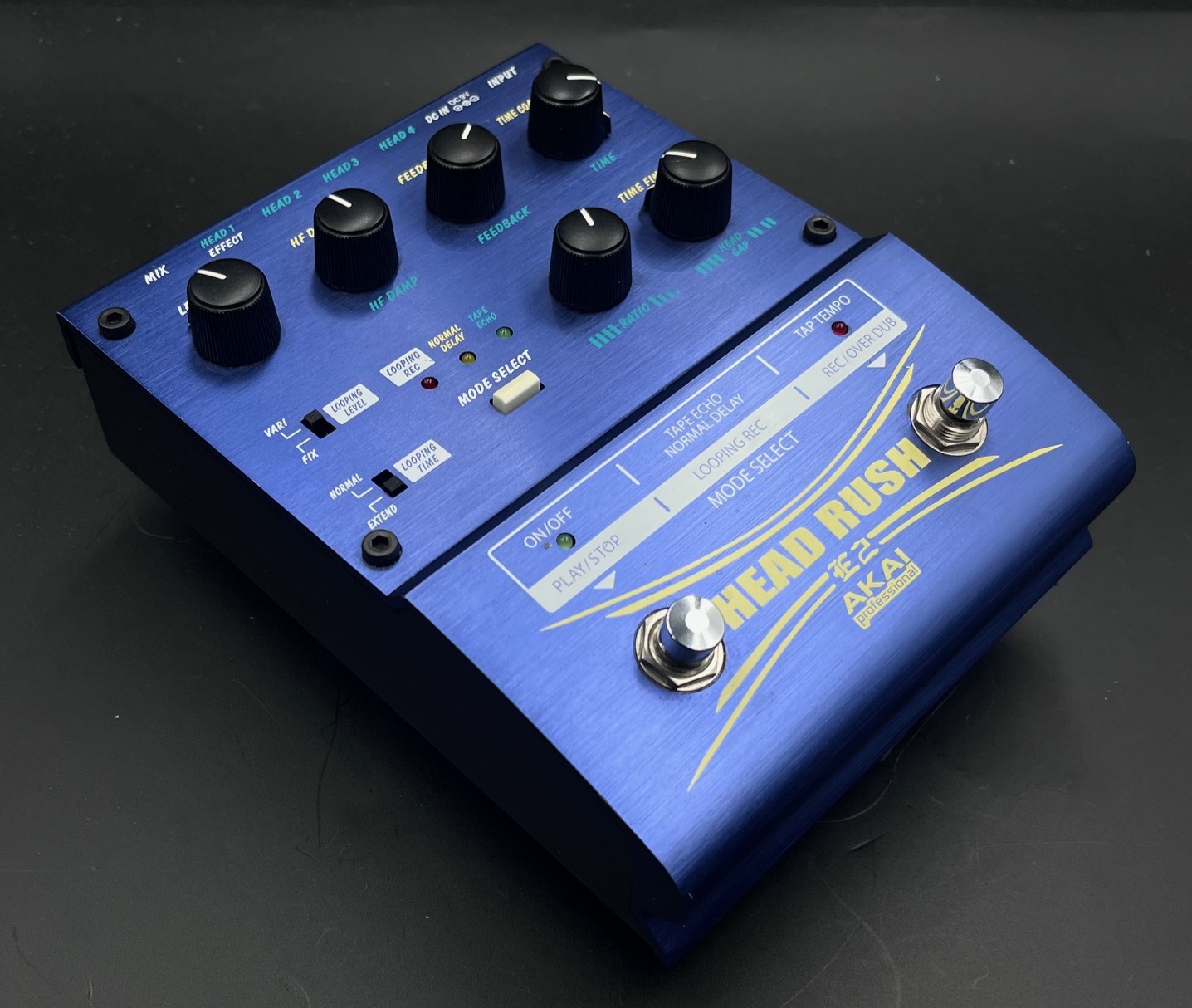 Secondhand > SECONDHAND Akai E2 Headrush Delay / Looper