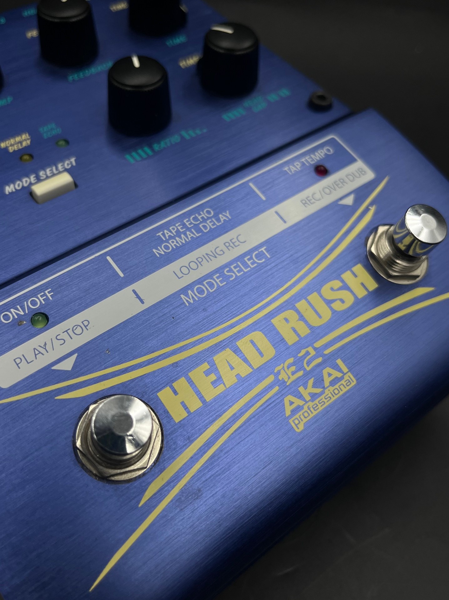 Secondhand > SECONDHAND Akai E2 Headrush Delay / Looper