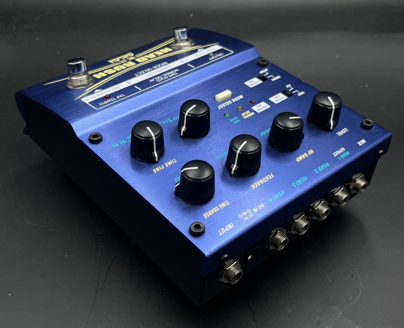 SECONDHAND Akai E2 Headrush Delay / Looper - GigGear